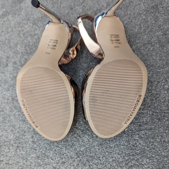 BCBG Maxazria Prue Metallic Leather Pumps size EU 36 - Picture 7 of 9